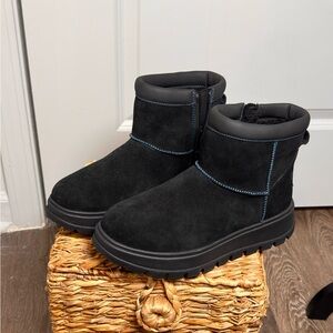 Koolaburra Black Suede Boots with Blue Accents / BNWT